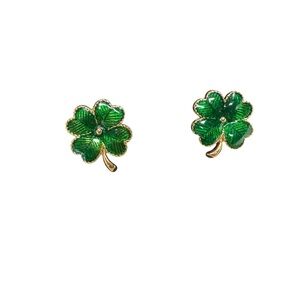 Avon Lucky Clover clip Earrings NIB vintage 1992